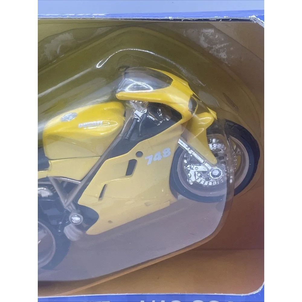 maisto new box